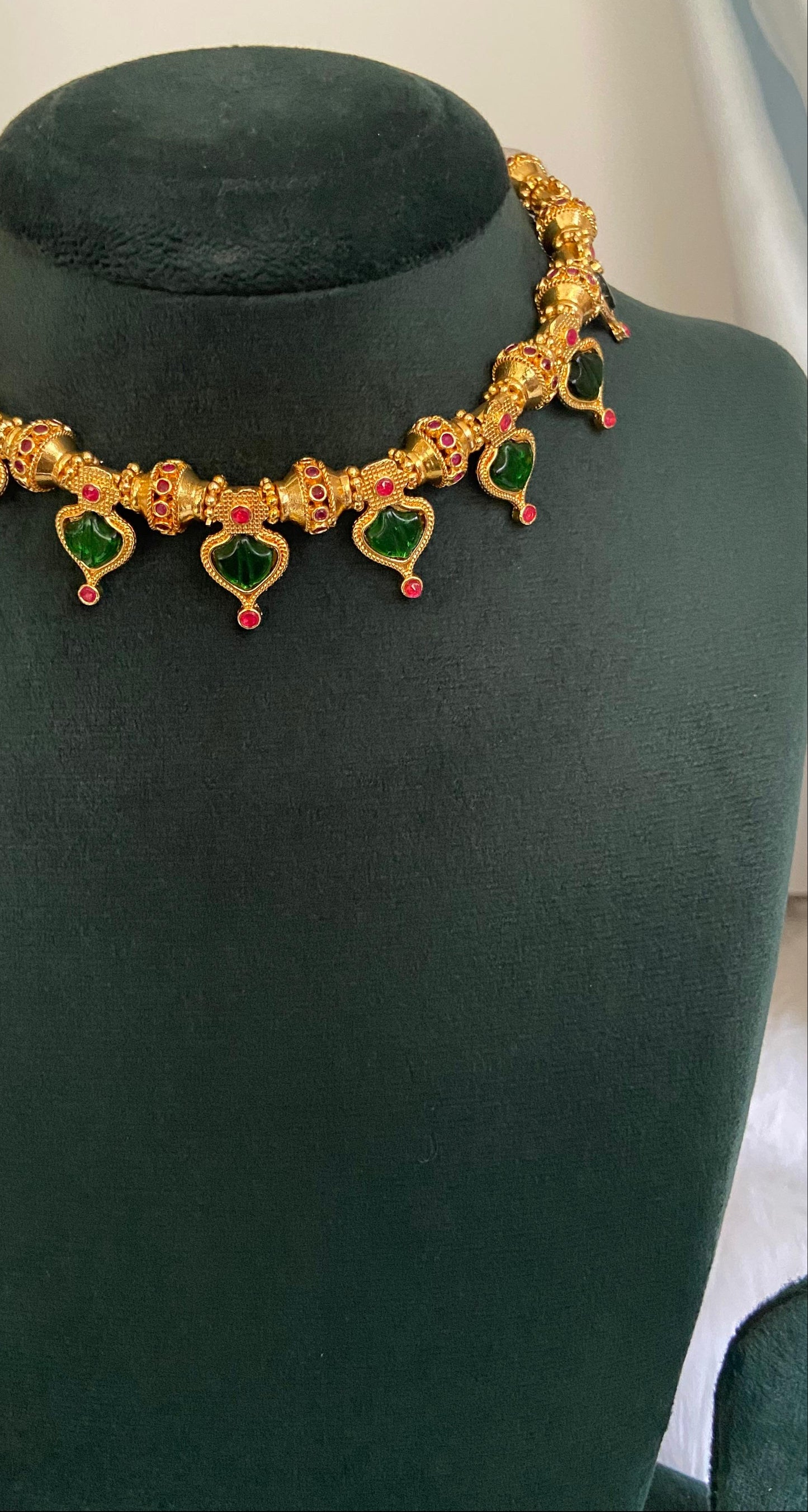 Manjari Premium Palakka Necklace