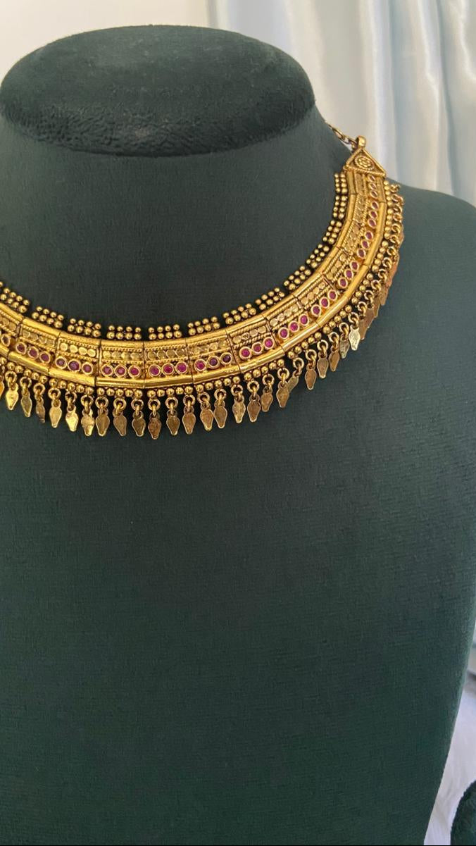 Antique Traditional Poothali Necklace Set