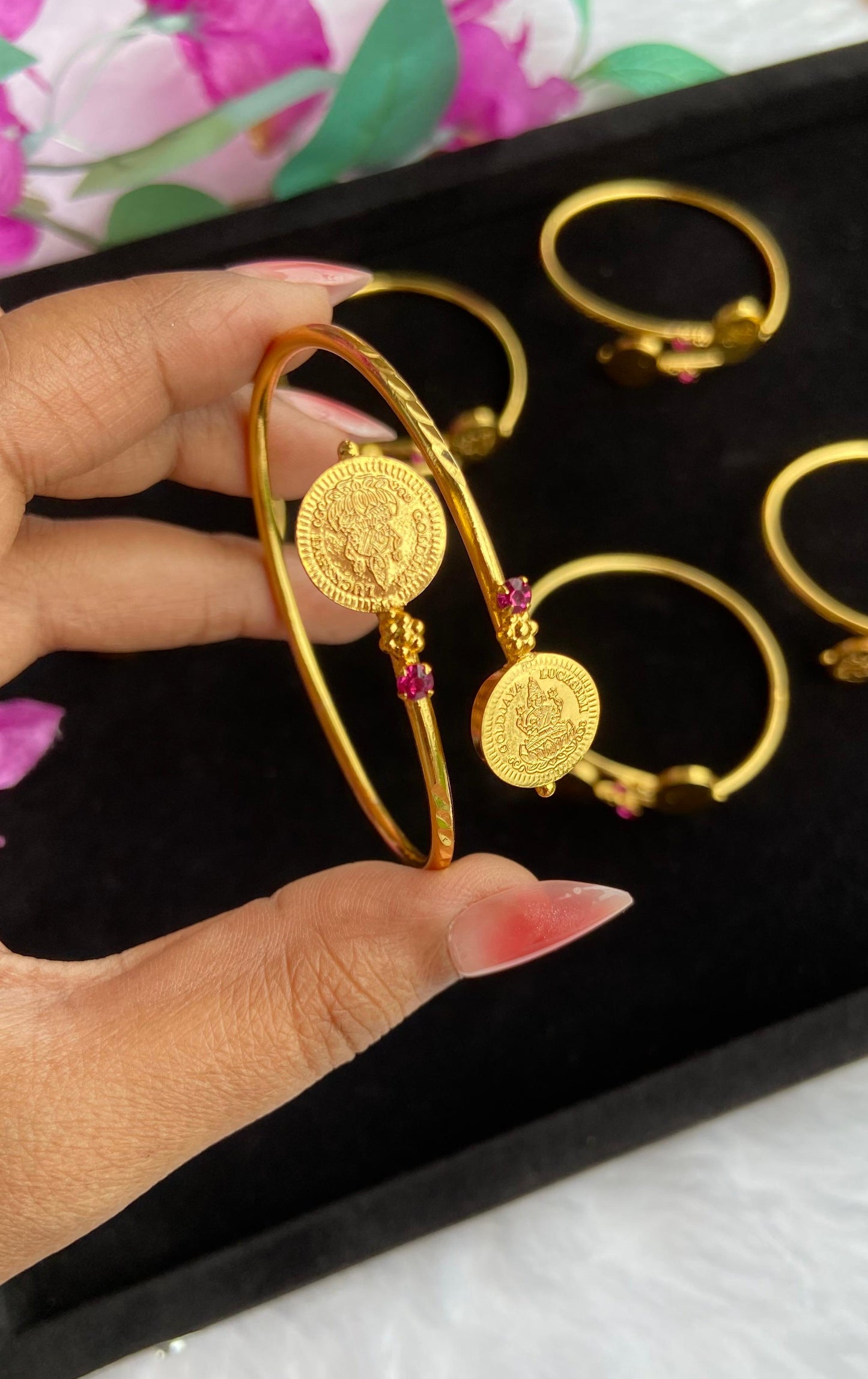 Adjustable Coin Kada