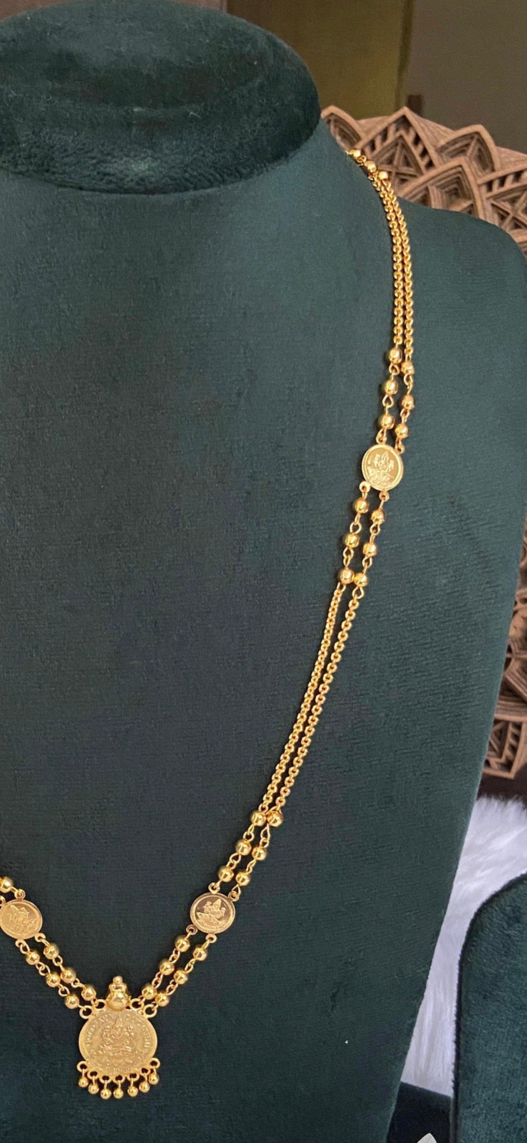 Lakshmi 8 Pidi Coin Chain