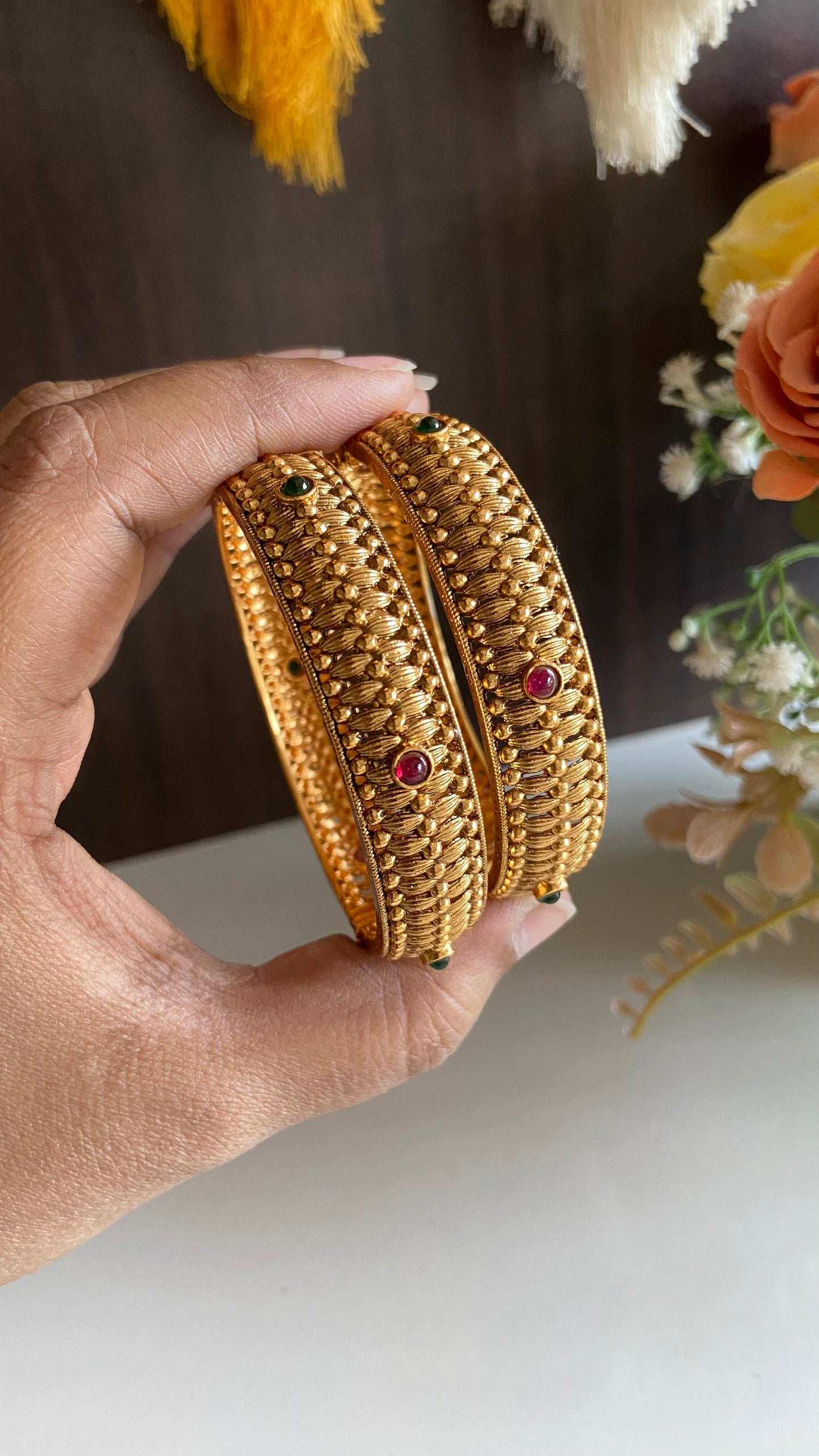 Hema Screw Bangles