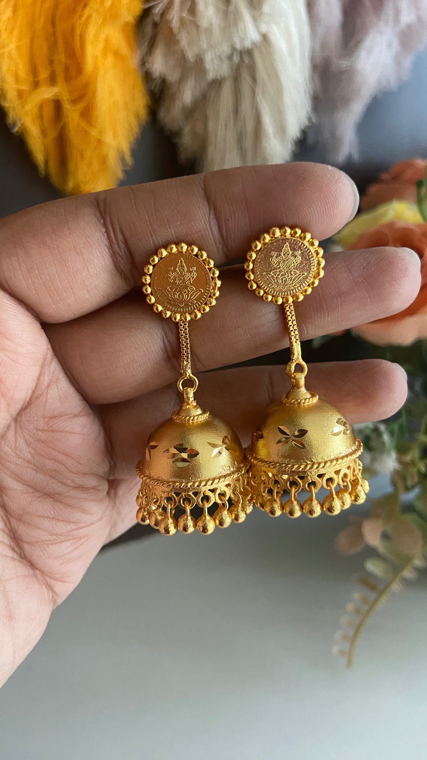 Alli Golden Jumka