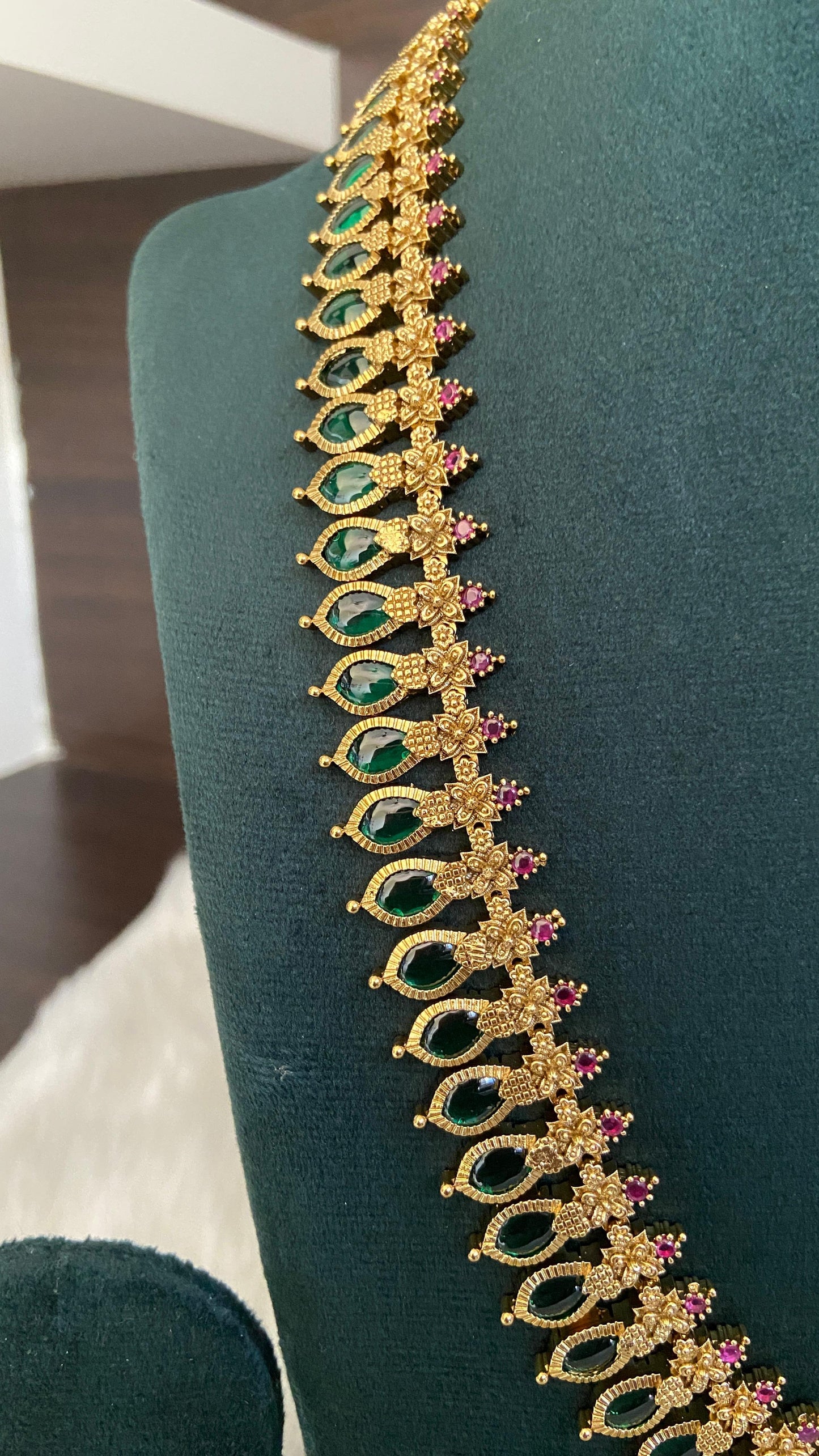 Premium Antique Nagapadam Haram