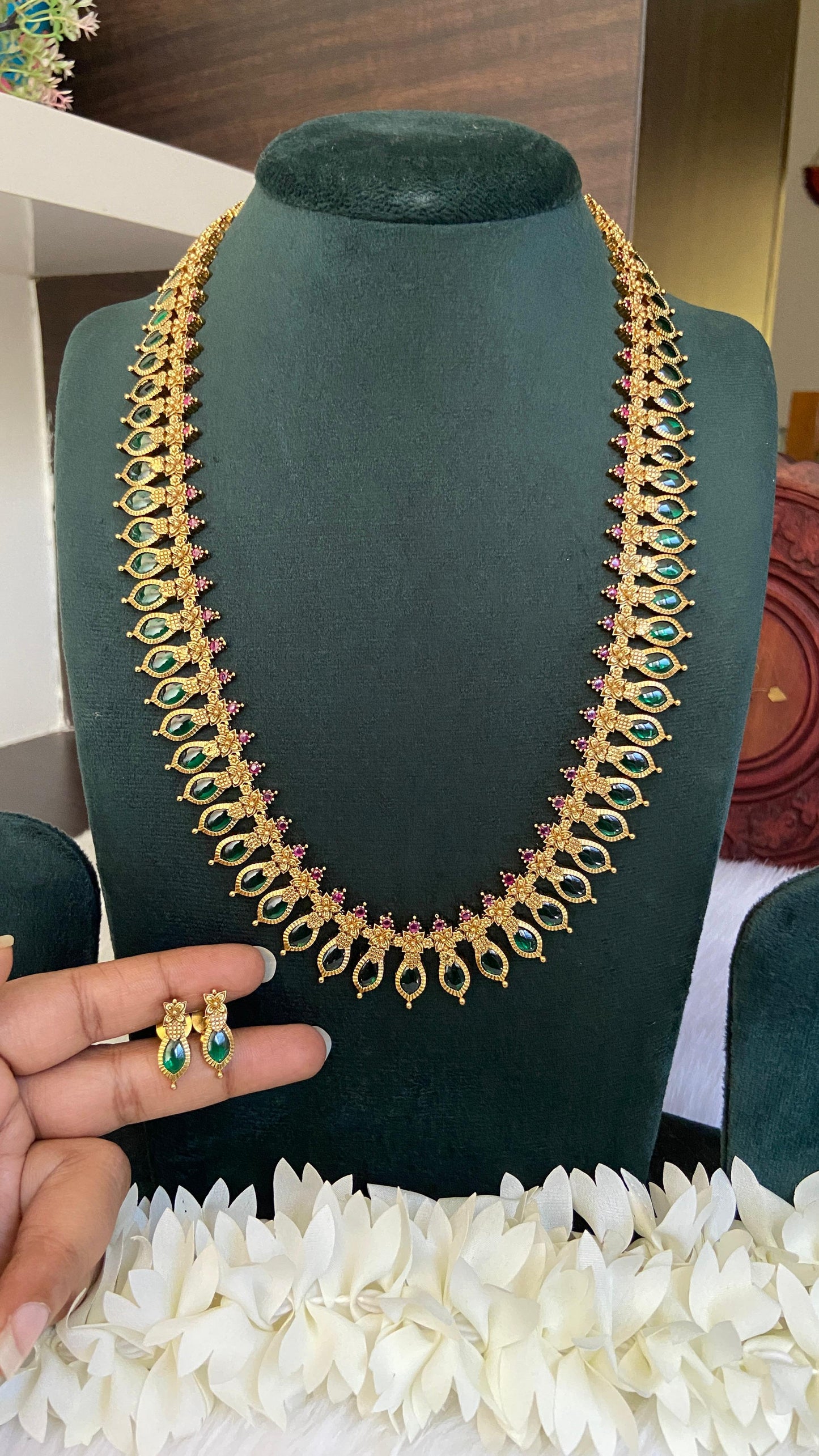 Premium Antique Nagapadam Haram