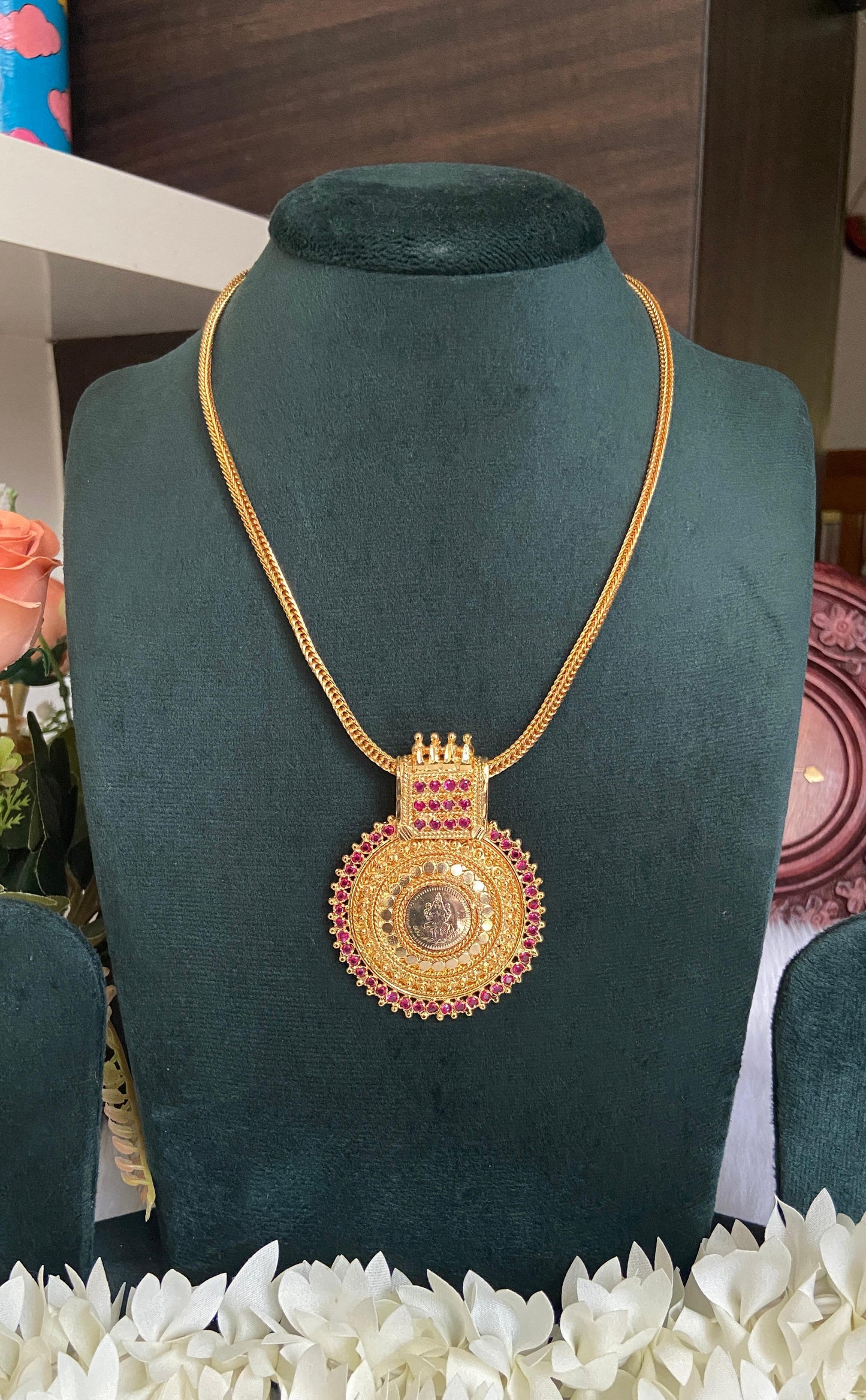 Lakshmi Coin Pathakam Pendant Necklace