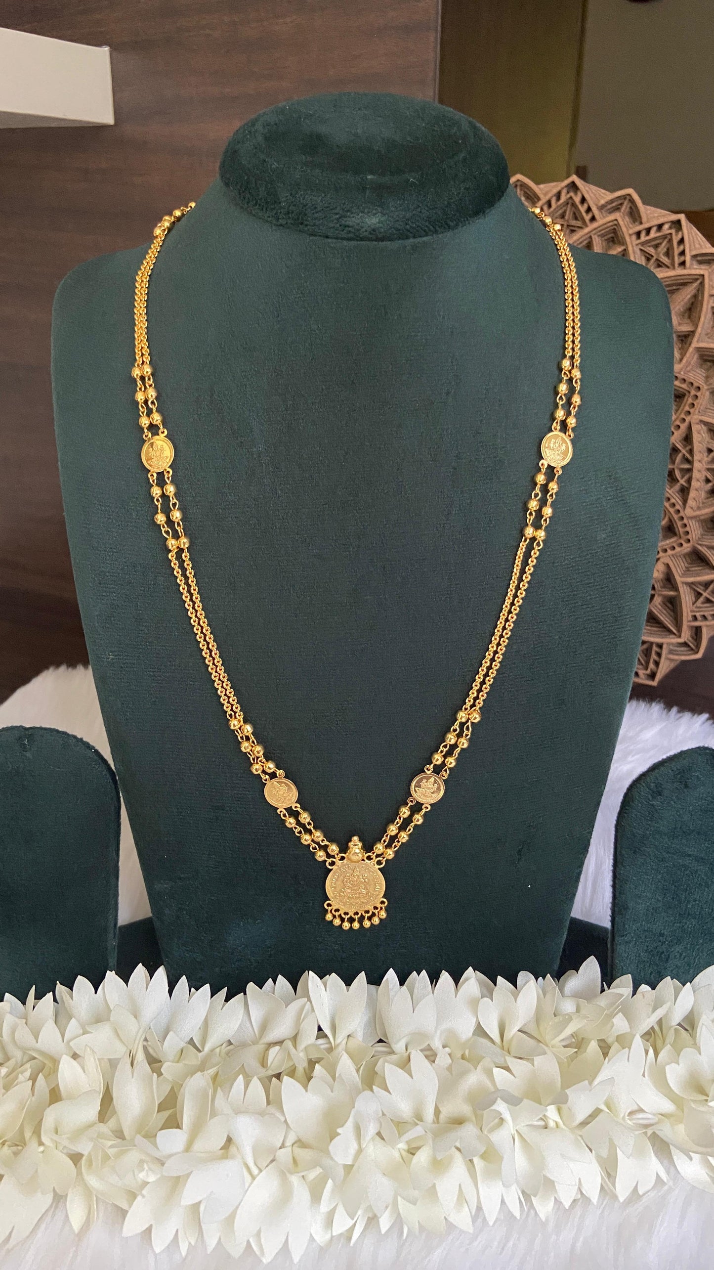 Lakshmi 8 Pidi Coin Chain