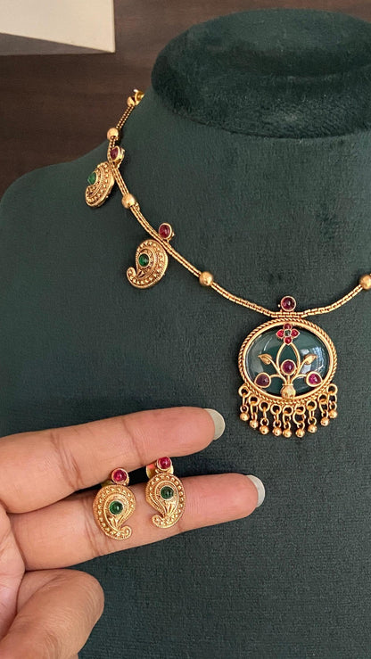 Antique Mango & flower pendant necklace set