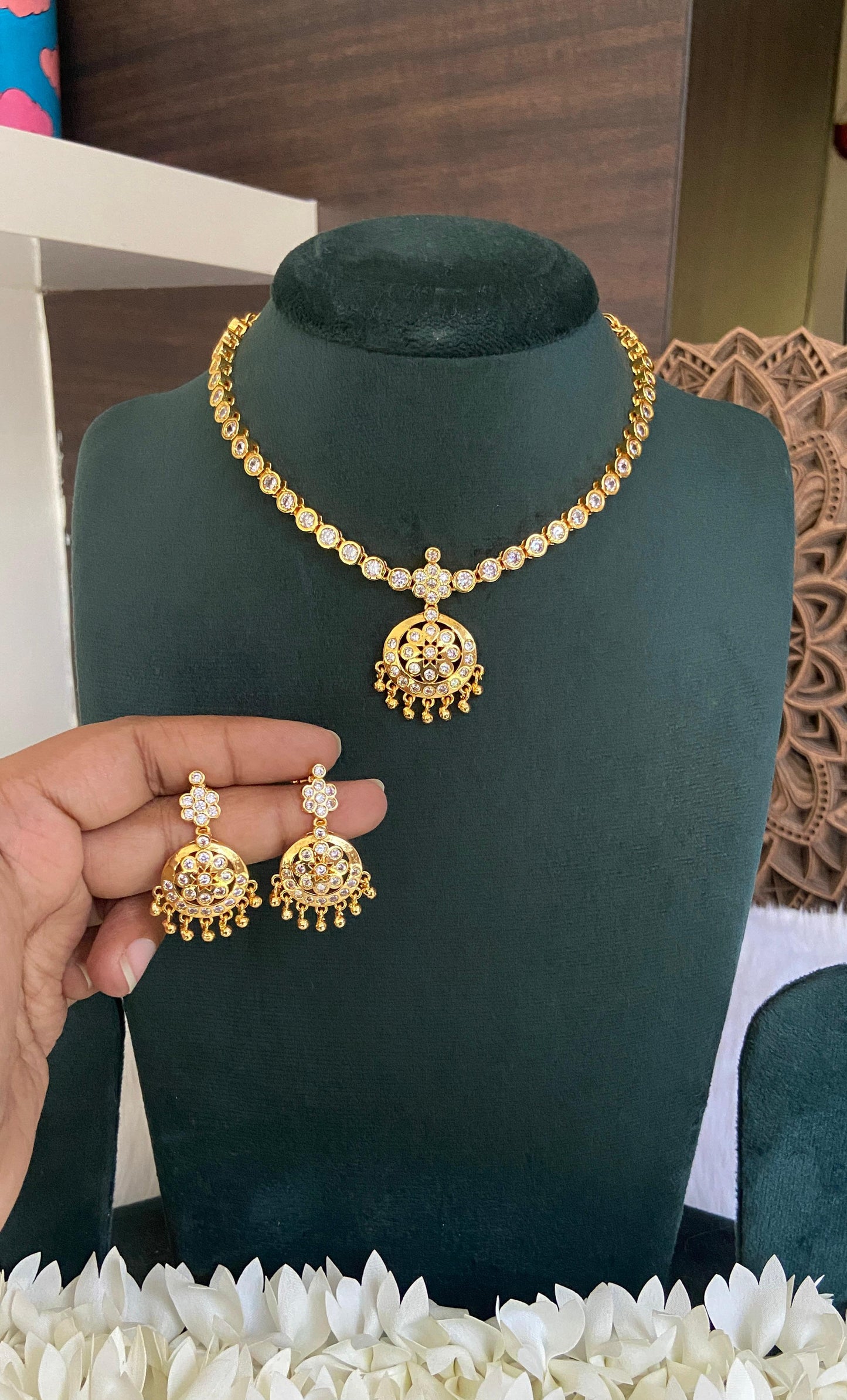 White Attigai Necklace with Earrings