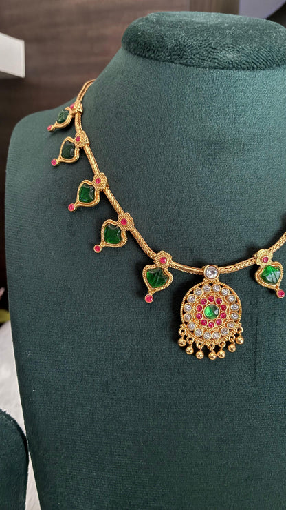 Palakka Pathakam Pendant Necklace with Earrings