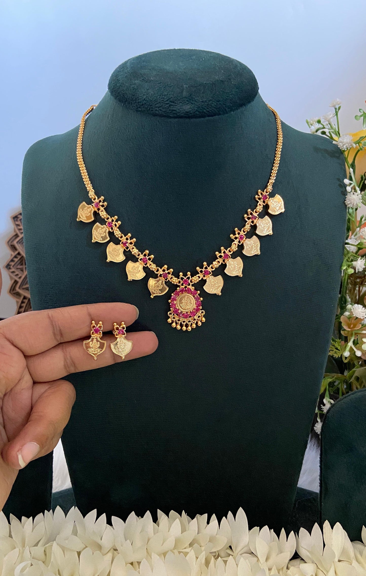 5 + 5 Lakshmi Necklace with Earrings