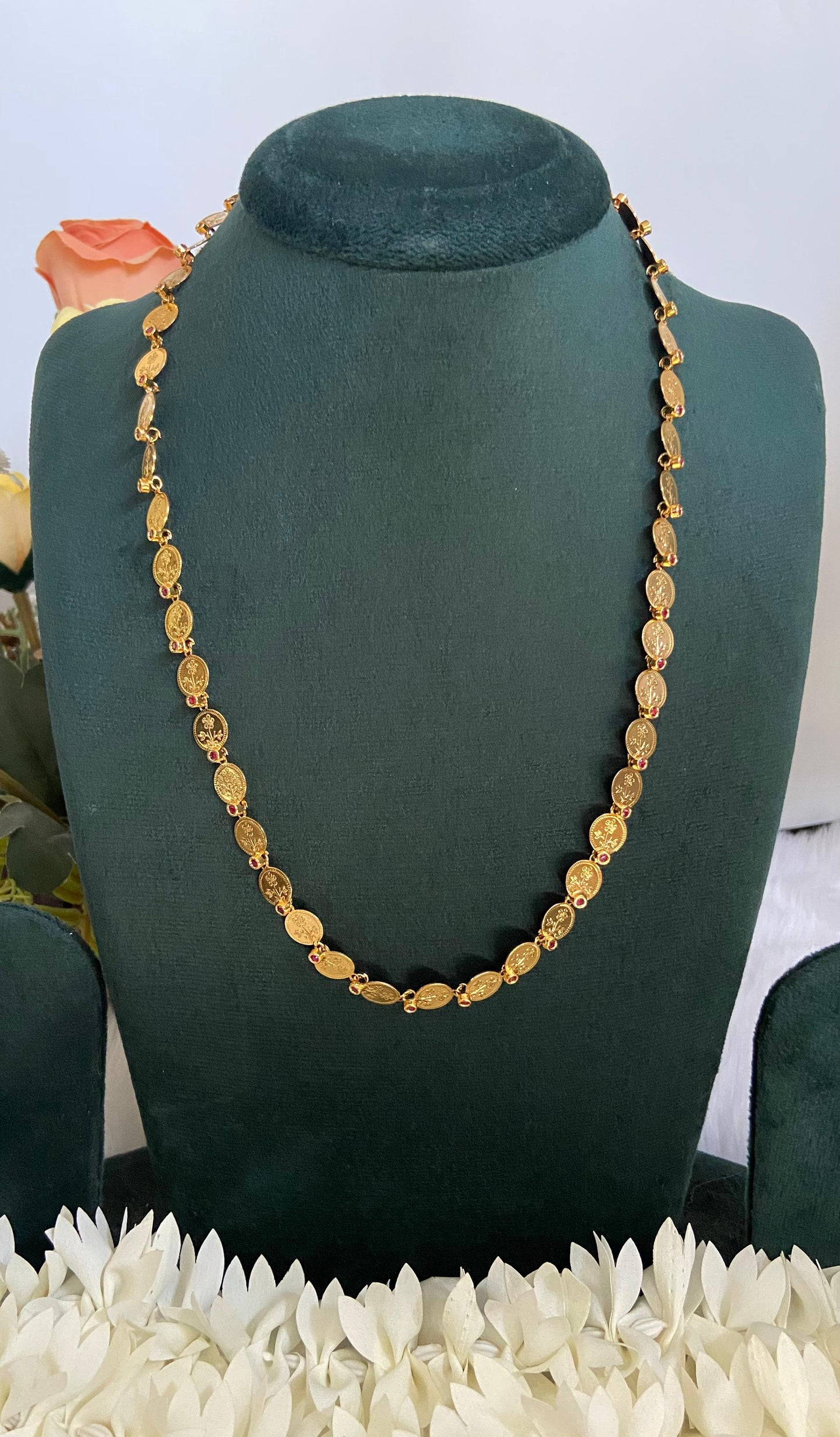 Flower Coin 8 Pidi Necklace