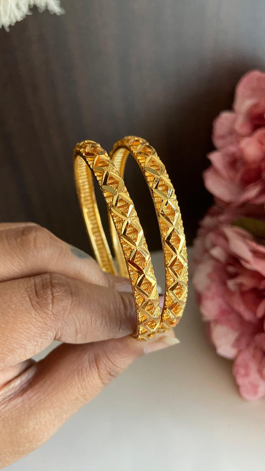 Gold Plated Bangle 2 piece Set