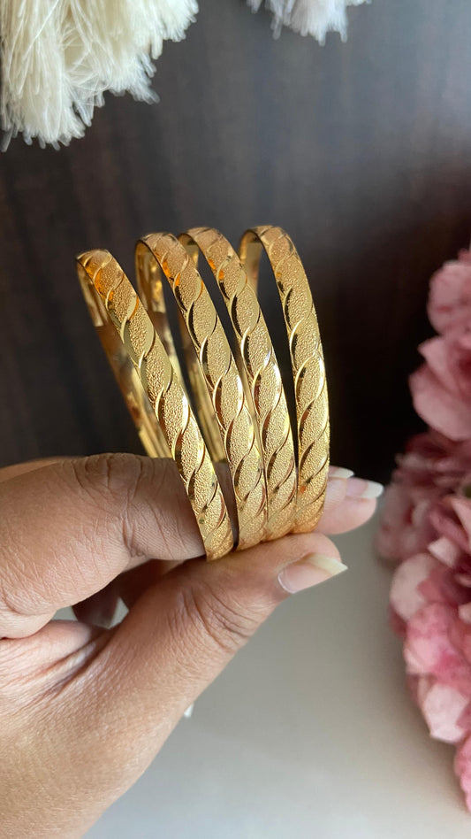 Diksha Golden Bangle Set