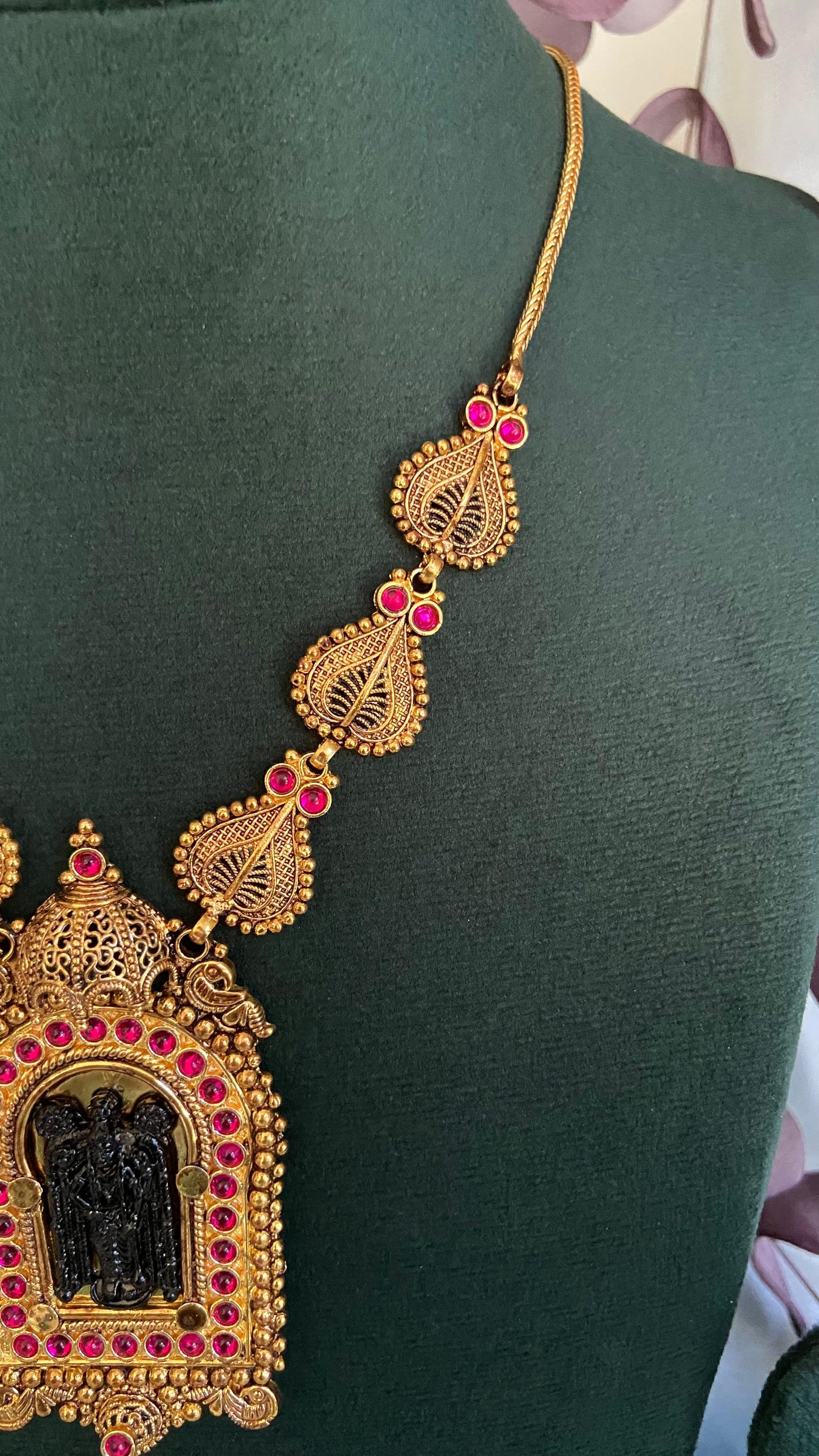 Gold Plated Antique Guruvayurappan Pendant Necklace