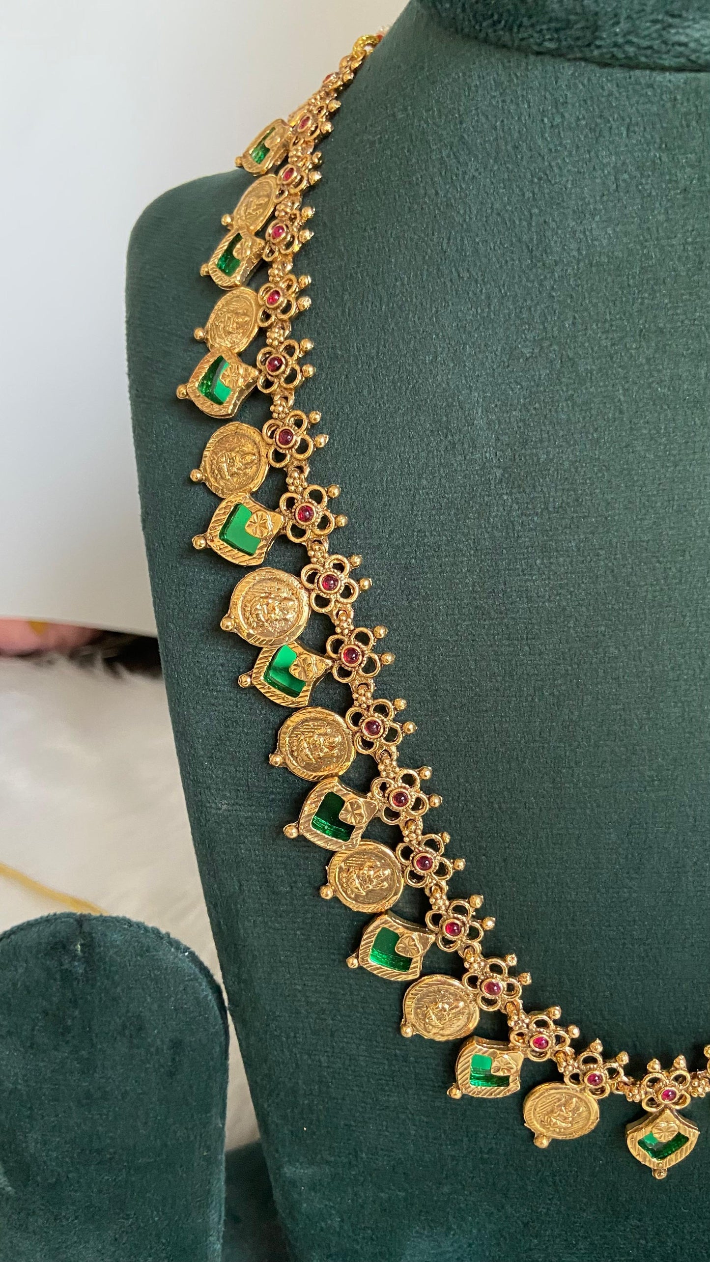 Antique Glass Palakka with Coin Haram Set