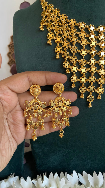 Trithi Golden Net Necklace Set