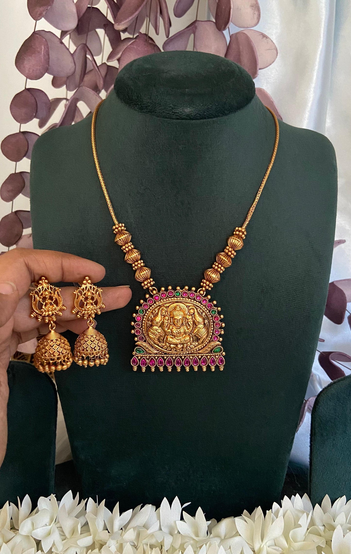 Sri Lakshmi Temple Necklace Set
