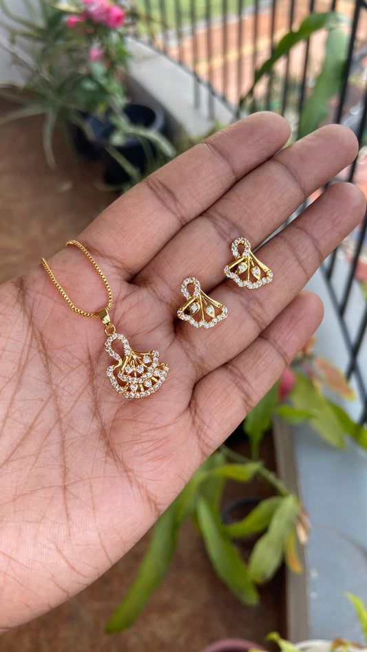 Daily Wear Diamond Pendant Set