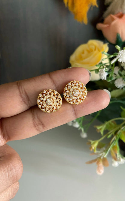 Diamond Look Alike Ear Stud