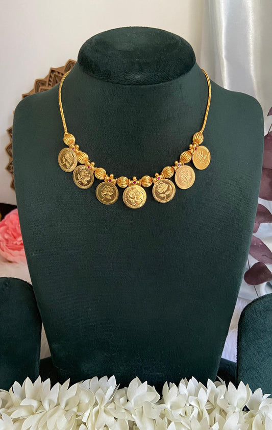 7 Big Coin Non Idol Necklace