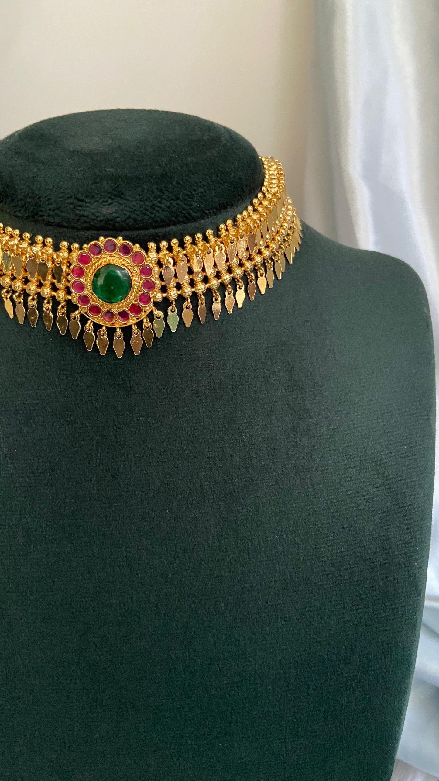 Palakka Elakathali Choker with Earrings