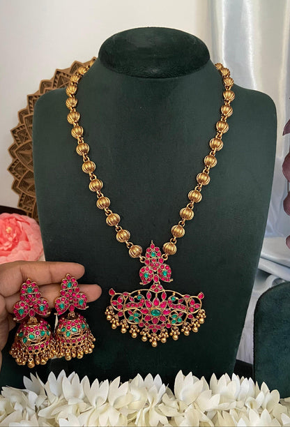 Mango Kemp Pendant Haram with Earrings