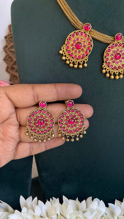 Moonu Pathakam Heritage Attigai Necklace Set