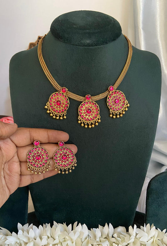 Moonu Pathakam Heritage Attigai Necklace Set