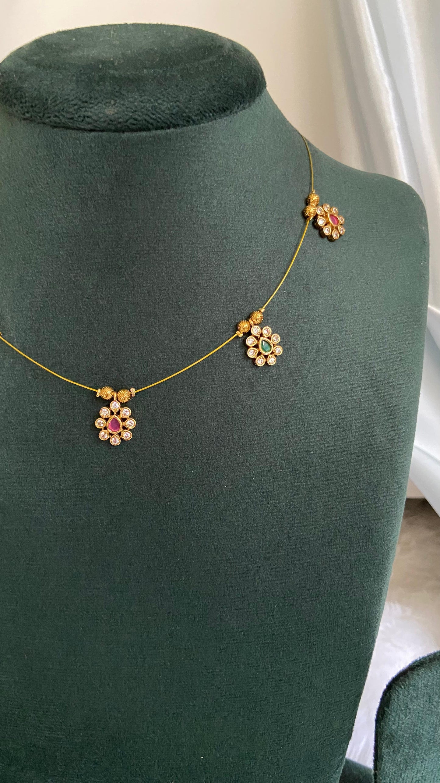 Invisible AD Floral Necklace Set