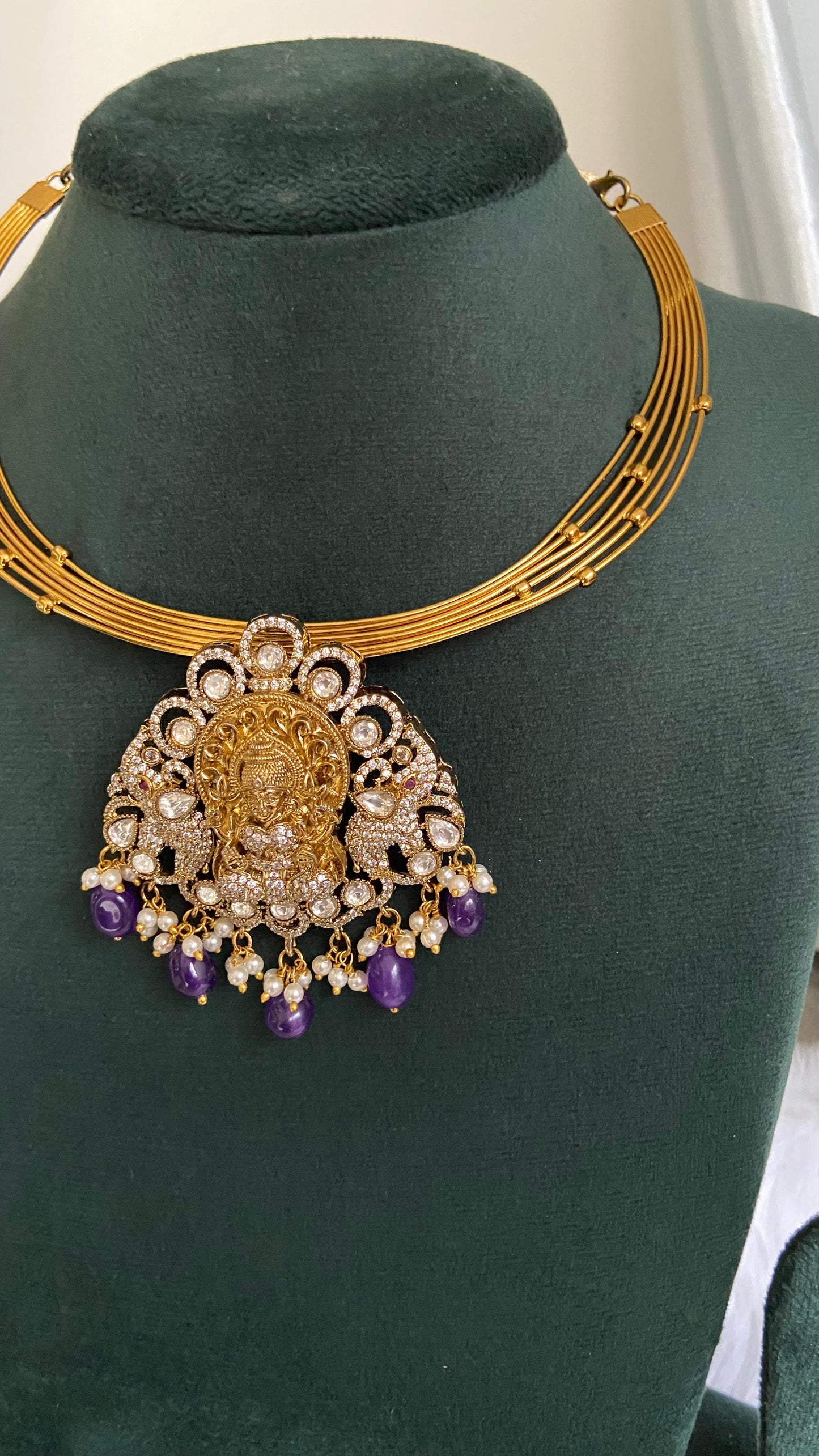 Purple Aura Removable Lakshmi Pendant Hasli Necklace Set