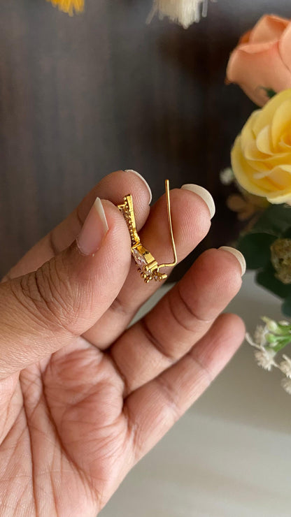 AD Mini Ear Cuff
