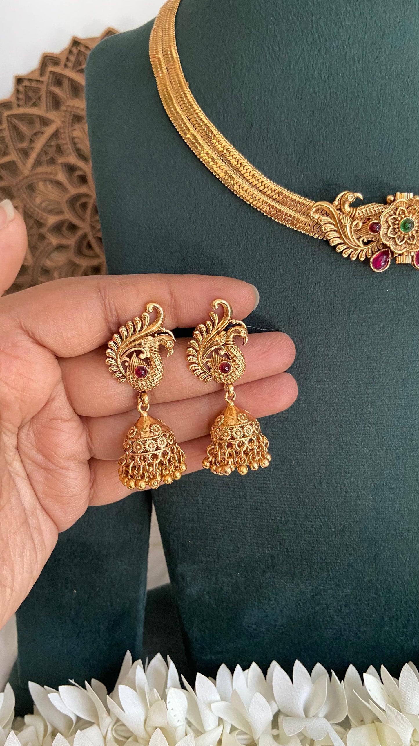 Mayura Front Open Hasli Necklace Set