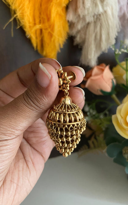 Swarnika Grape Tassel Antique Finish Jumka
