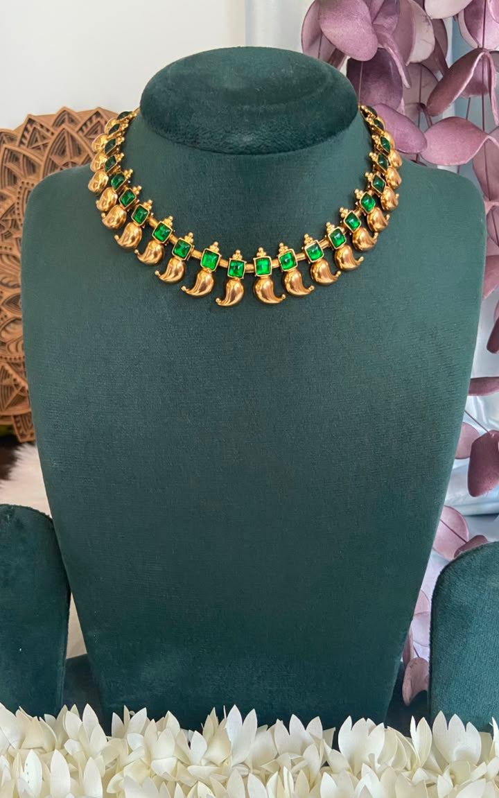 Emerald Antique Mango Necklace