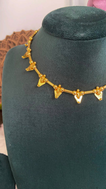 Thamburu cheruthali Necklace