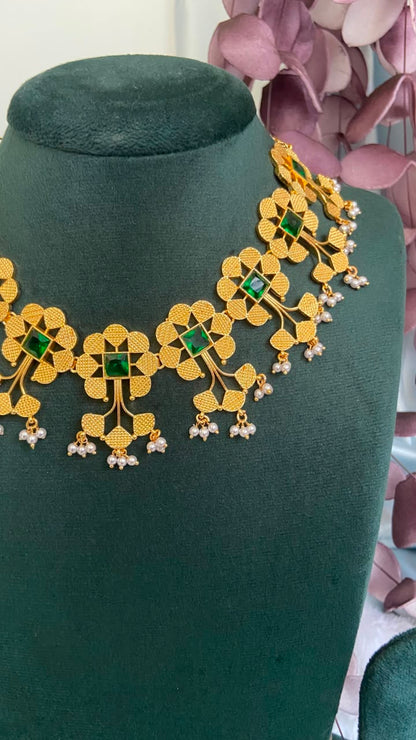 Emerald Blossom Necklace Set