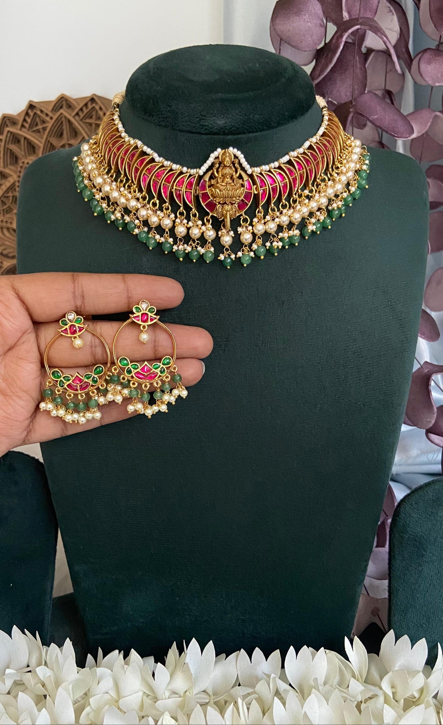 Padmashree Kundan Choker Set