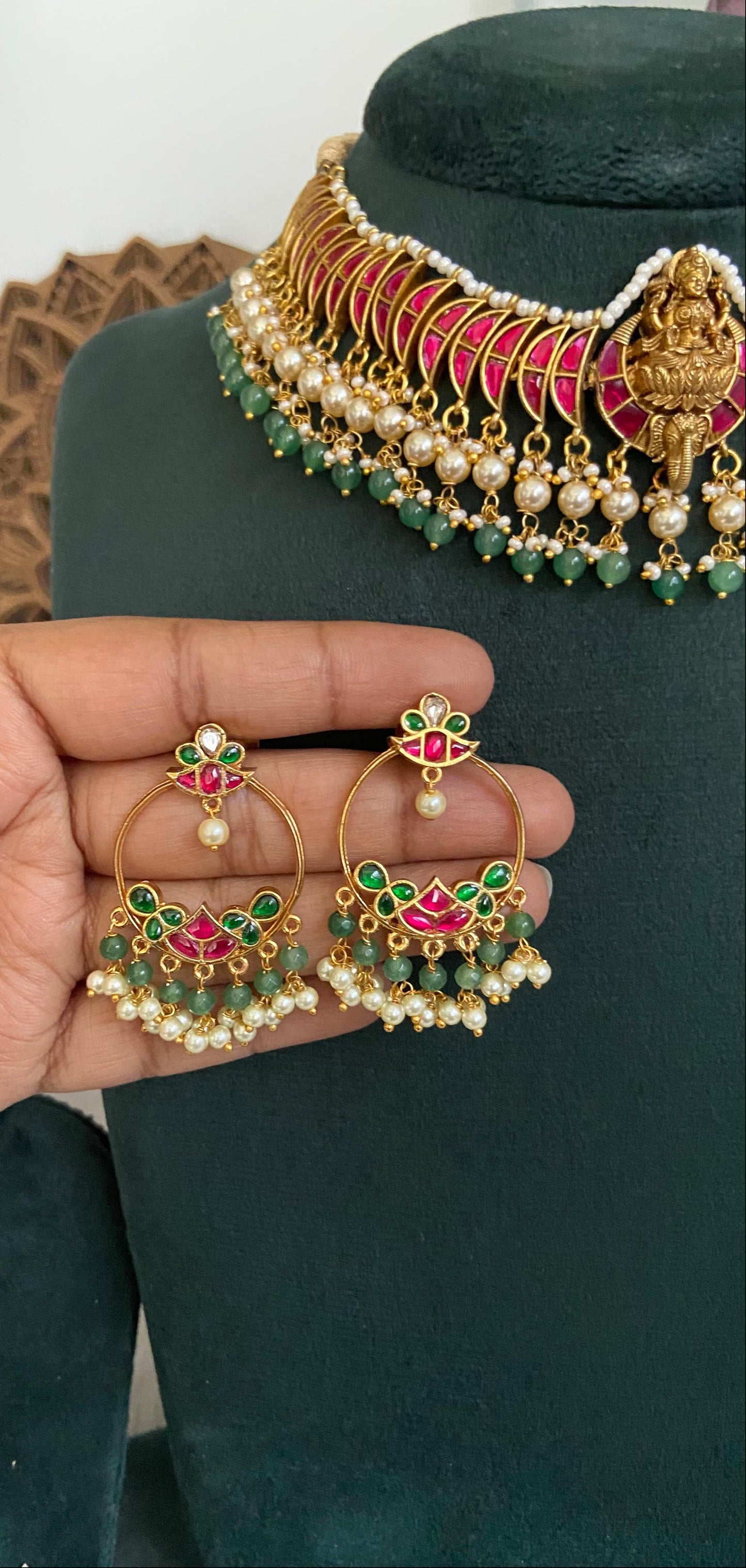 Padmashree Kundan Choker Set