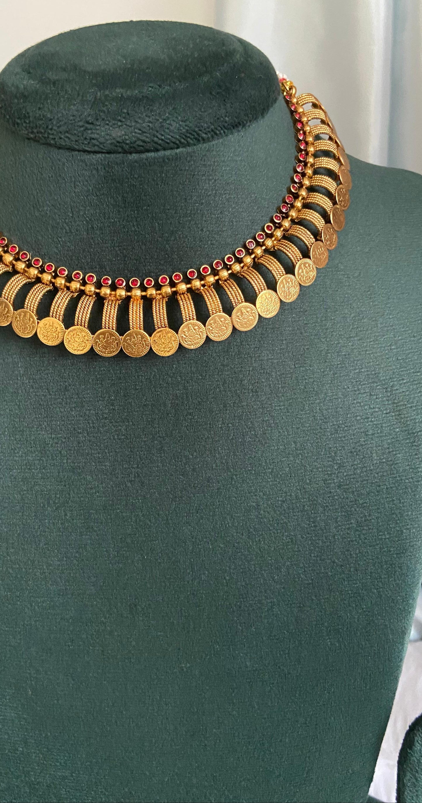 Chinmayi Antique Kemp Coin Necklace Set