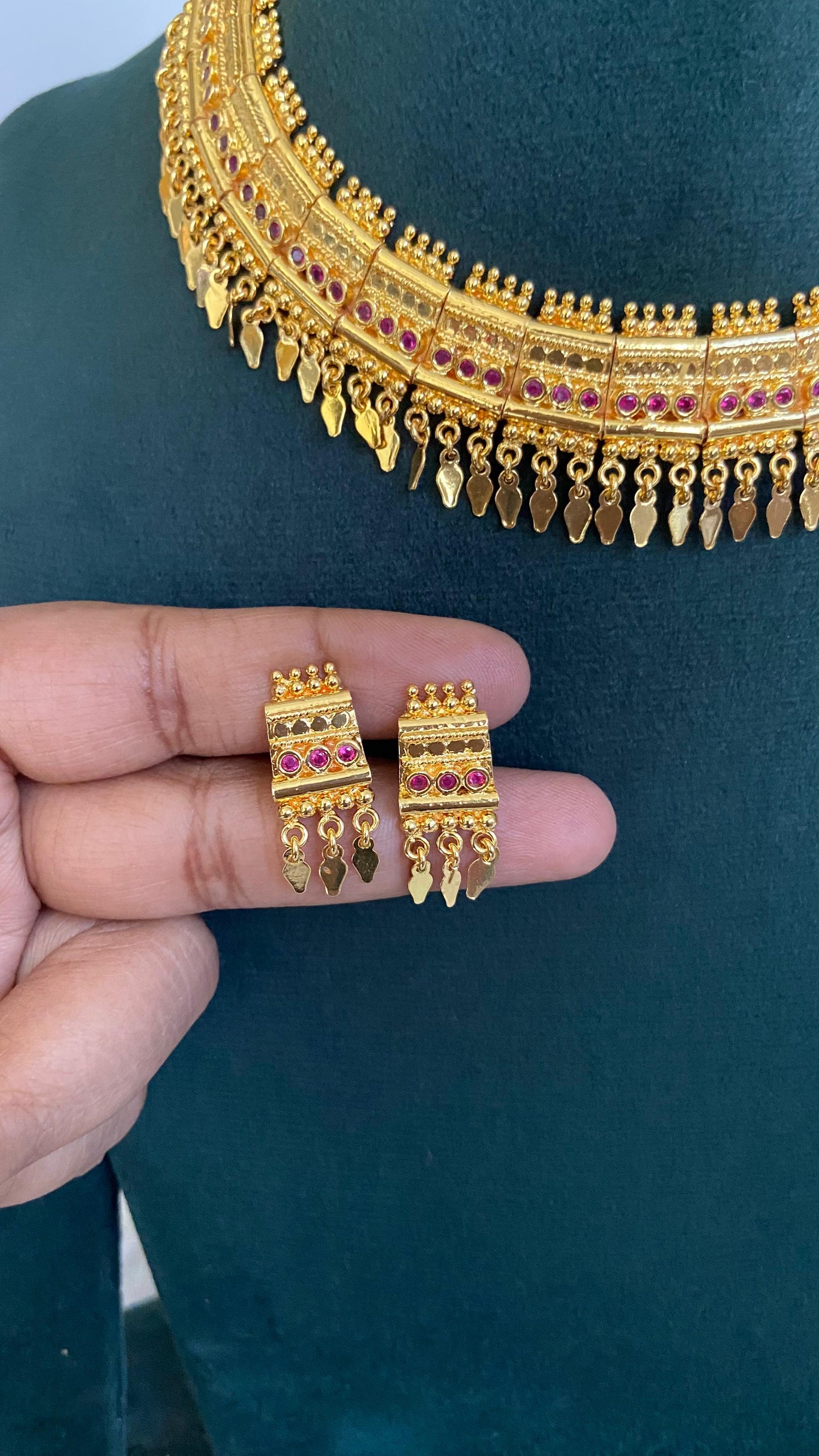 Traditional Poothali Necklace Set