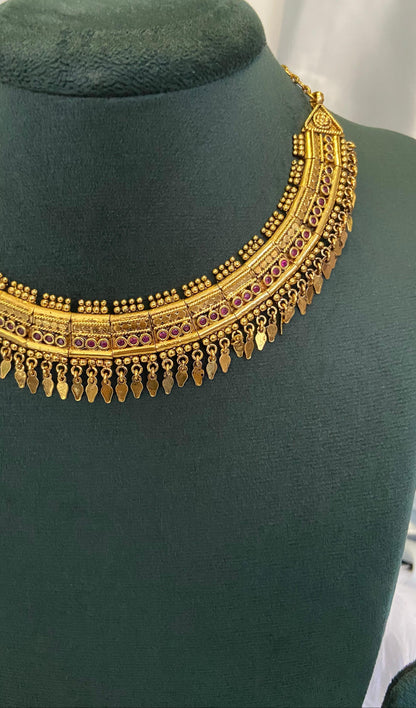 Antique Traditional Poothali Necklace Set