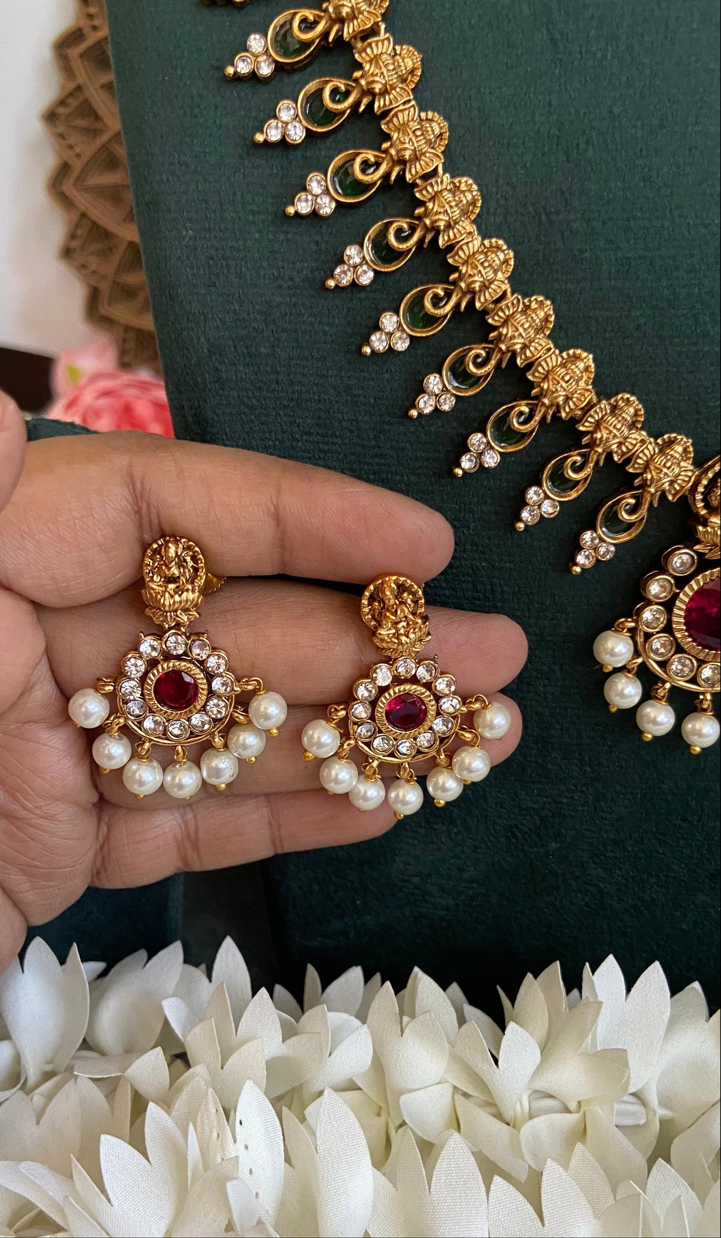 Shobana Antique Palakka Haram Set