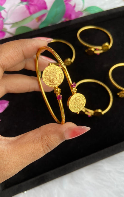Adjustable Coin Kada