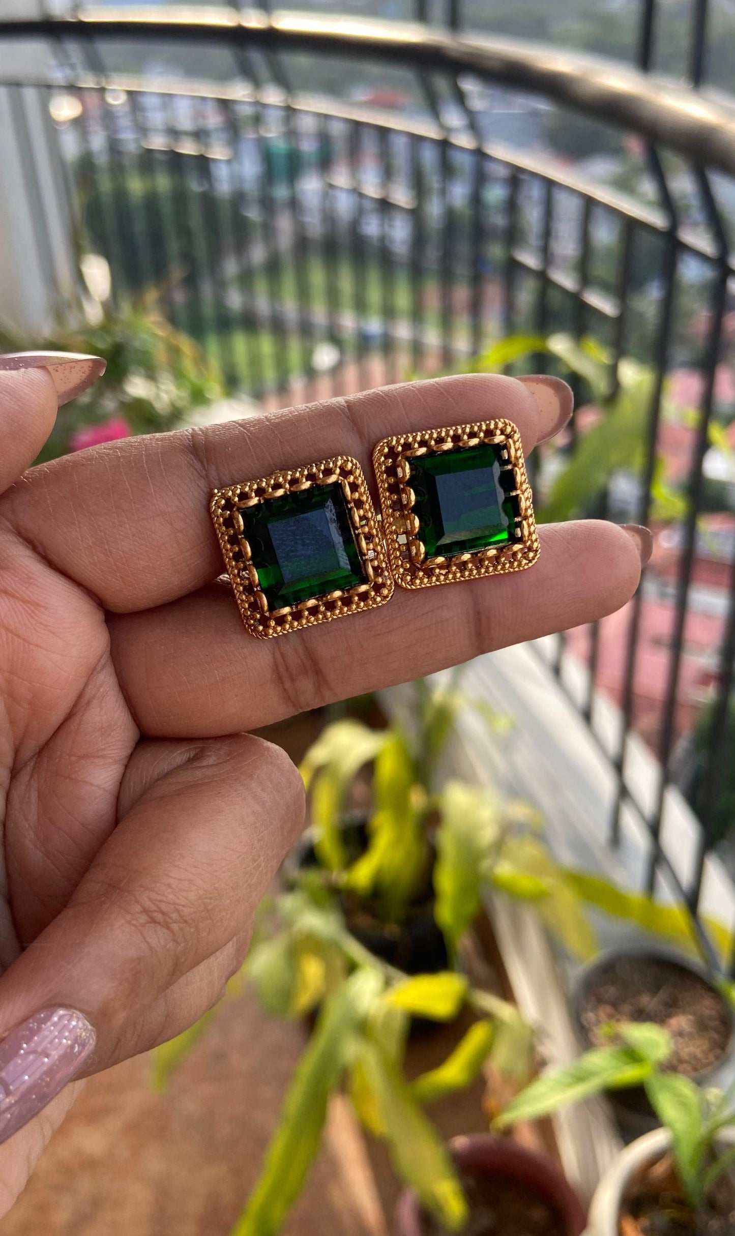 Emerald Choker Set