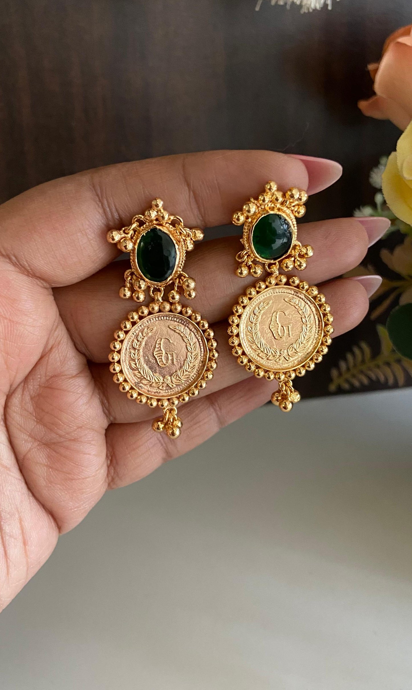 Vrinda Emerald Non idol Earring