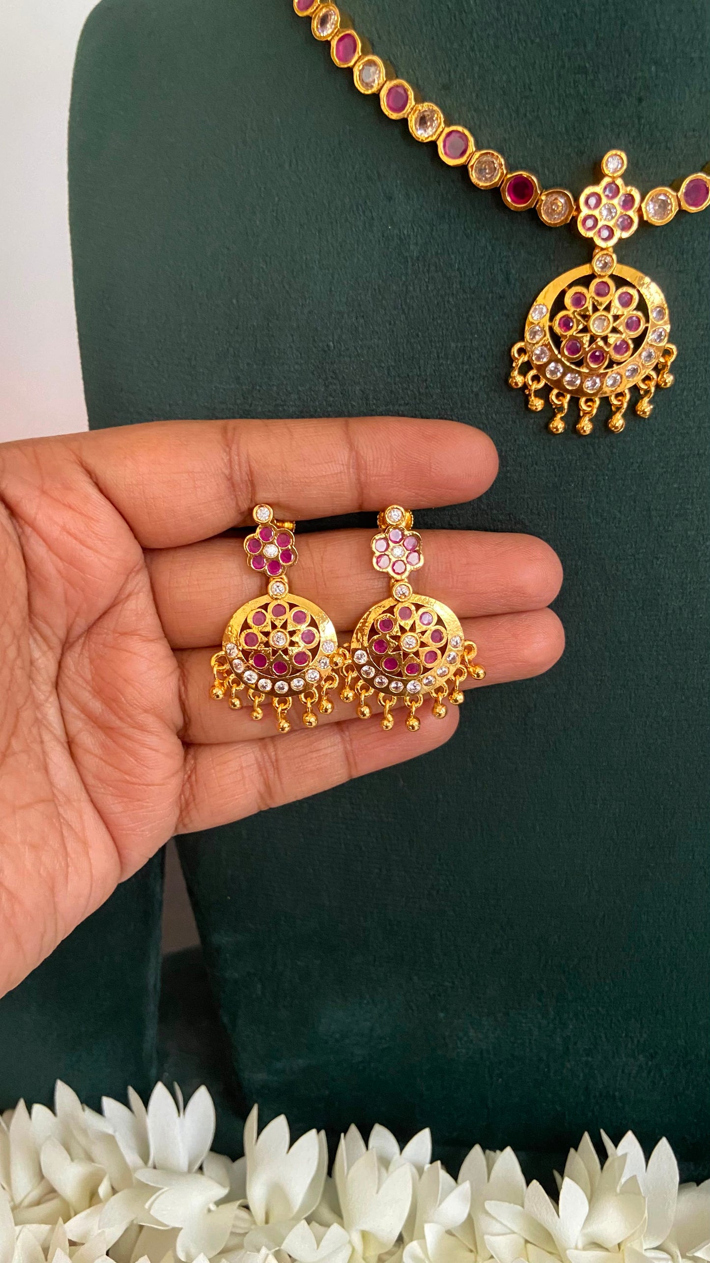 White And Pink Multi Colour Attigai Set
