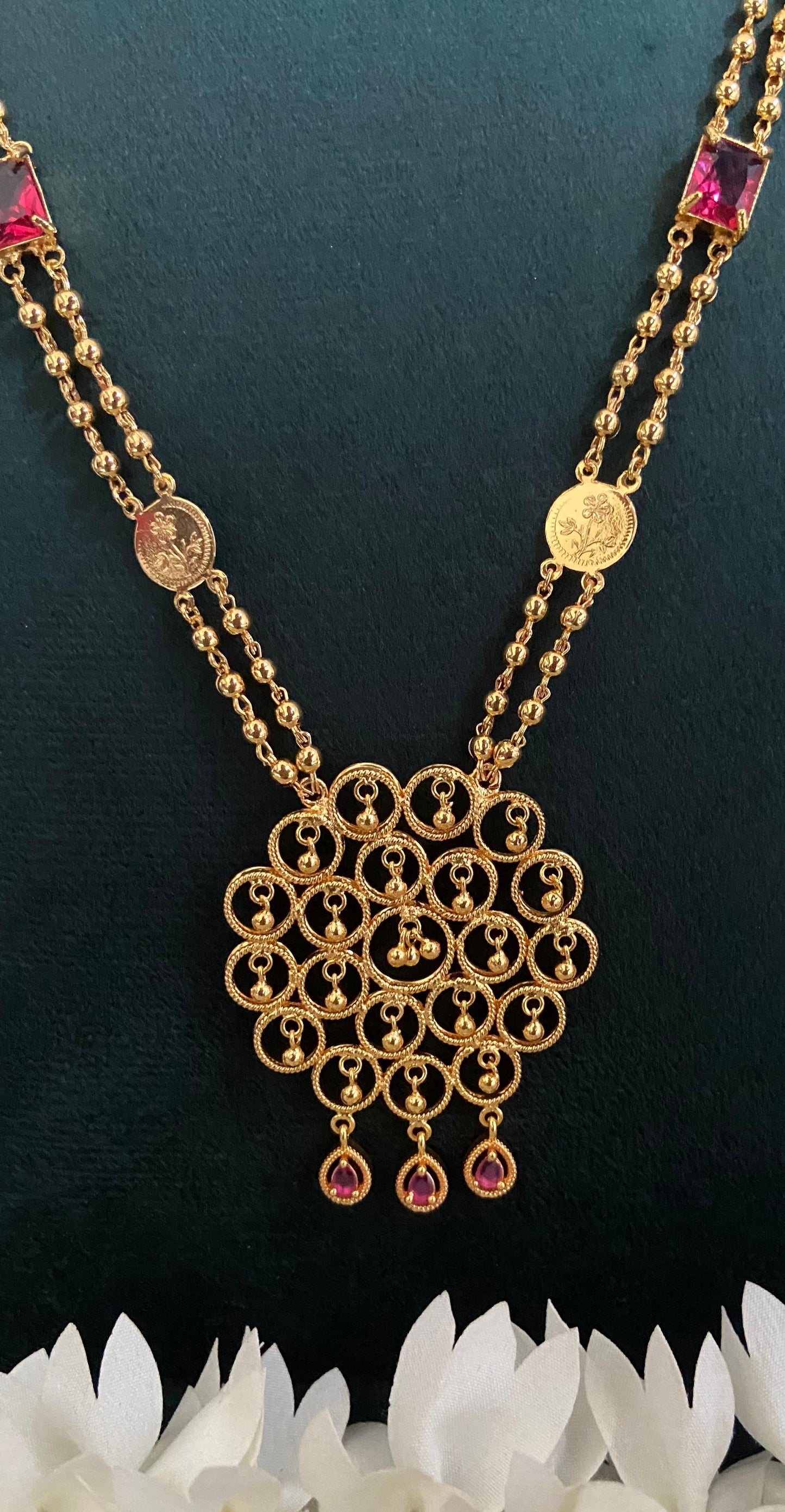 Urvashi Flower Coin Necklace Set
