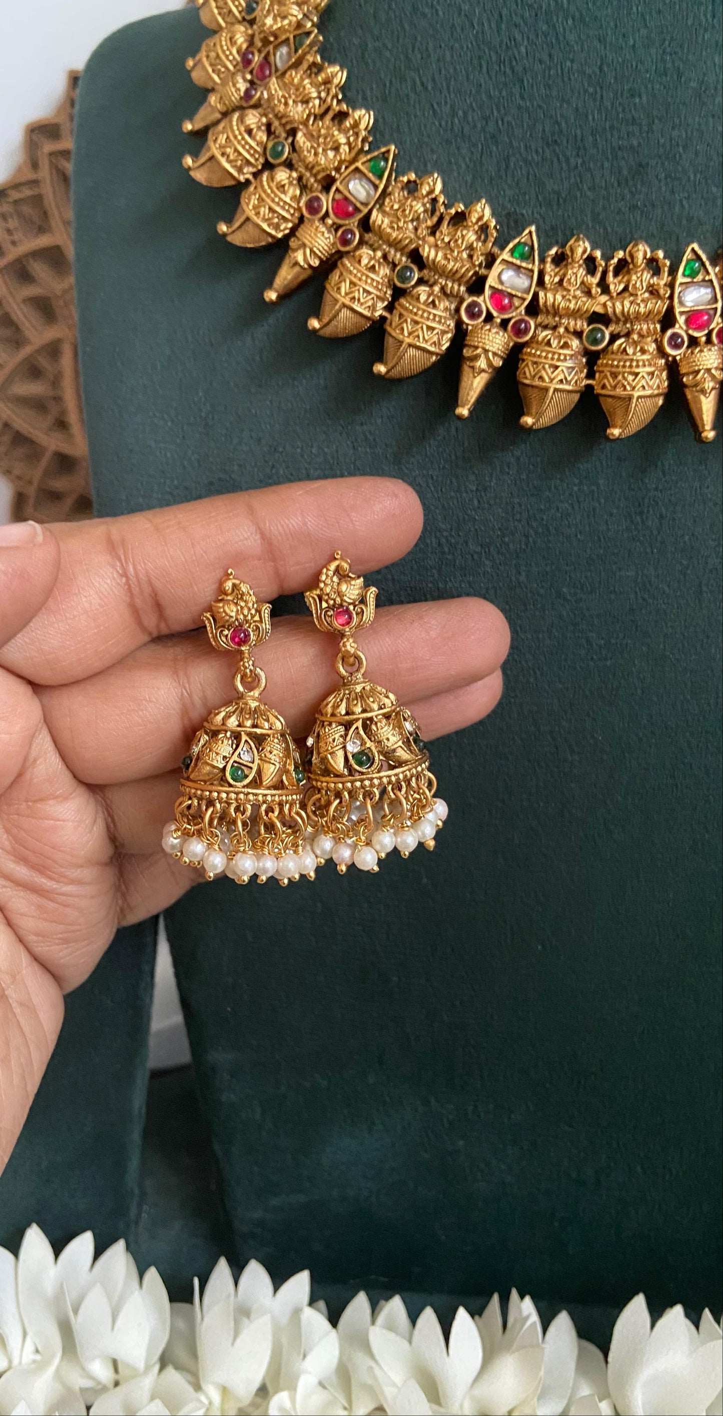 Ahaana Temple Necklace Set