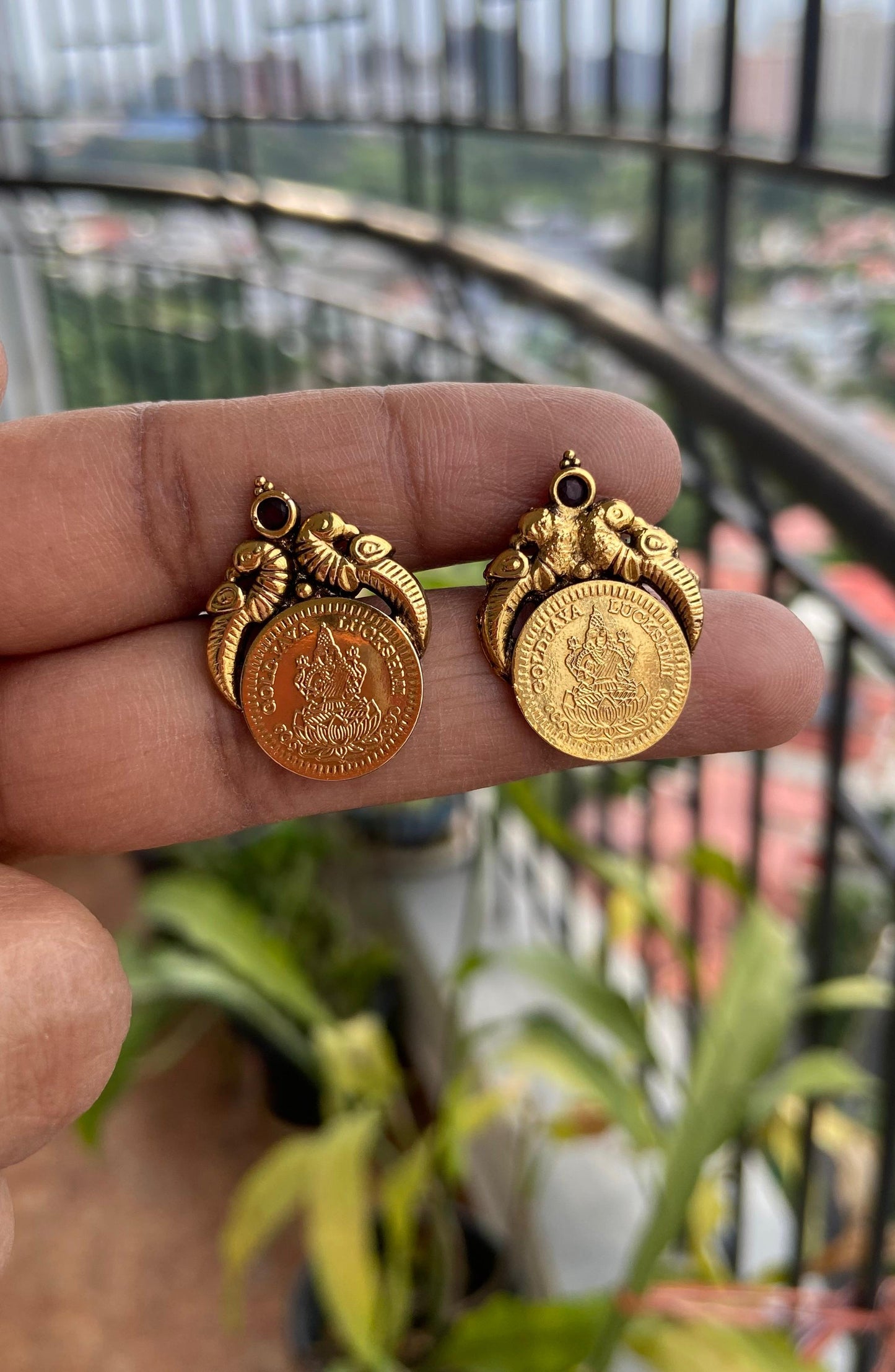 Aavani Antique Combo Set