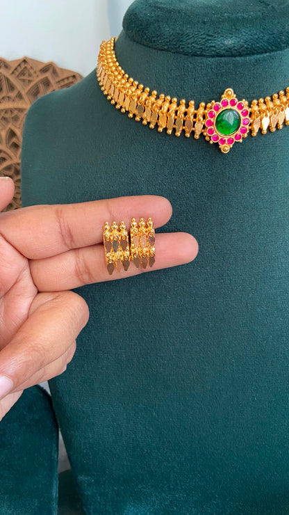 Narayani Palakka Elakathali Choker Set